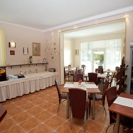 Хотел Семеен Хотел Венера