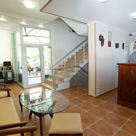 Хотел Семеен Хотел Венера 3*