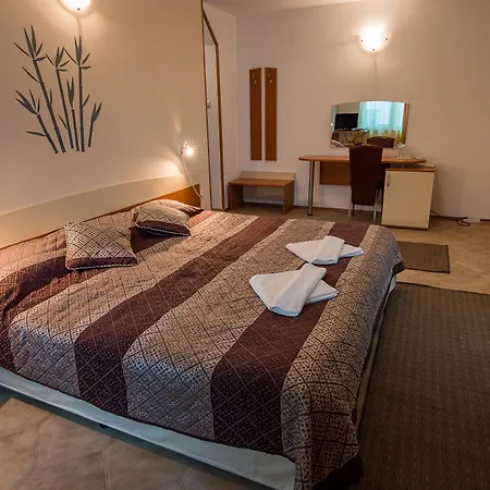 Хотел Семеен Хотел Венера 3*