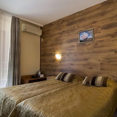 Хотел Семеен Хотел Венера 3*