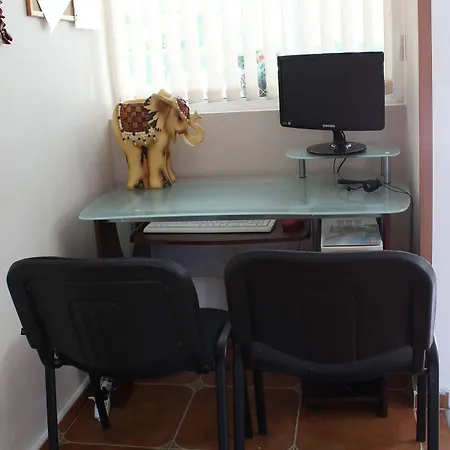 Family Venera Szveti Vlasz