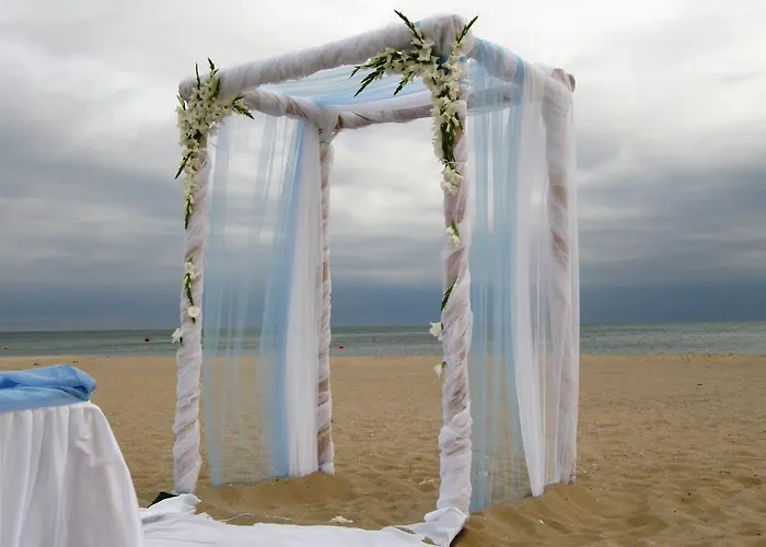 호텔 Tropics & Venera