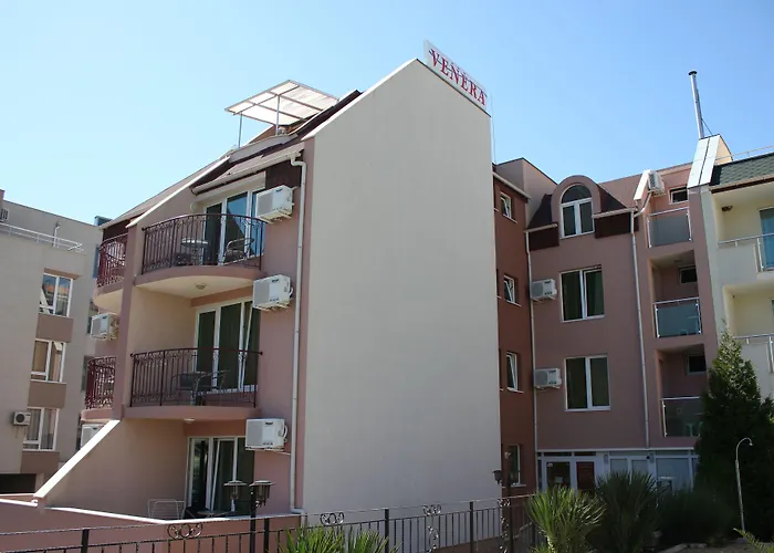 Tropics & Venera 호텔 3*