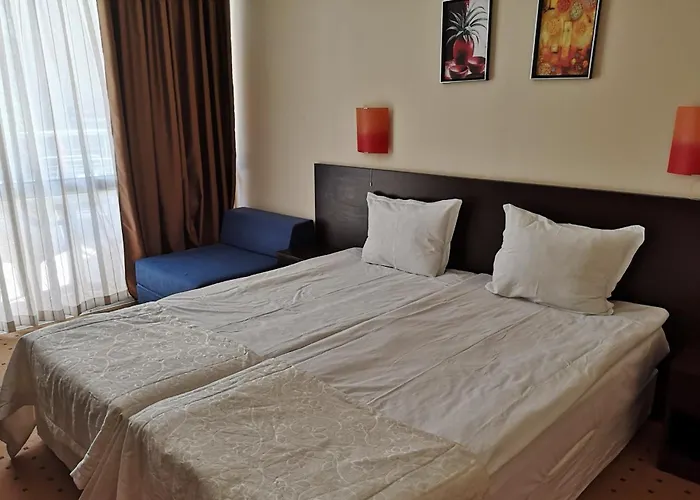 호텔 Tropics & Venera