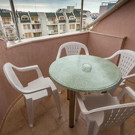 ヴェネーラ ホテル