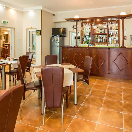 ホテル ヴェネーラ ホテル