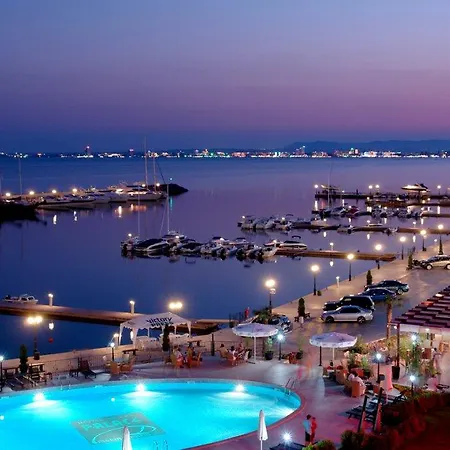 Tropics & Venera Hotel Święty Włas