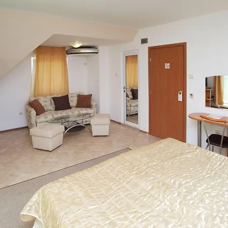 ヴェネーラ ホテル ホテル 3*