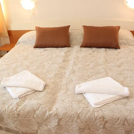 ヴェネーラ ホテル