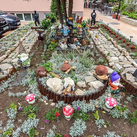 ヴェネーラ ホテル