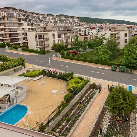 Tropics & Venera Свети Влас