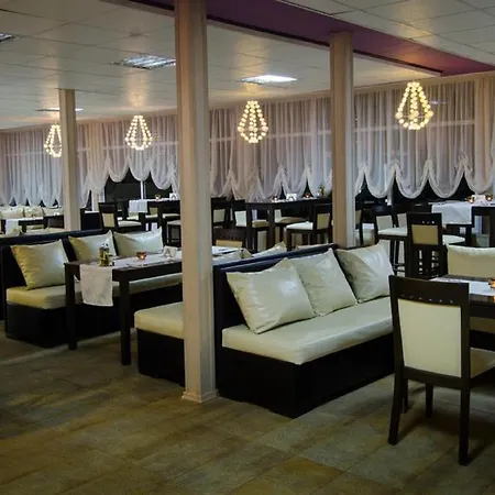 ヴェネーラ ホテル ホテル 3*