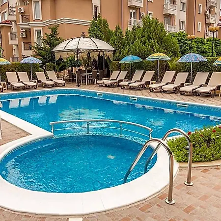 Hotel Tropics & Venera 3*