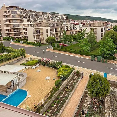 Hotel Tropics & Venera 3*