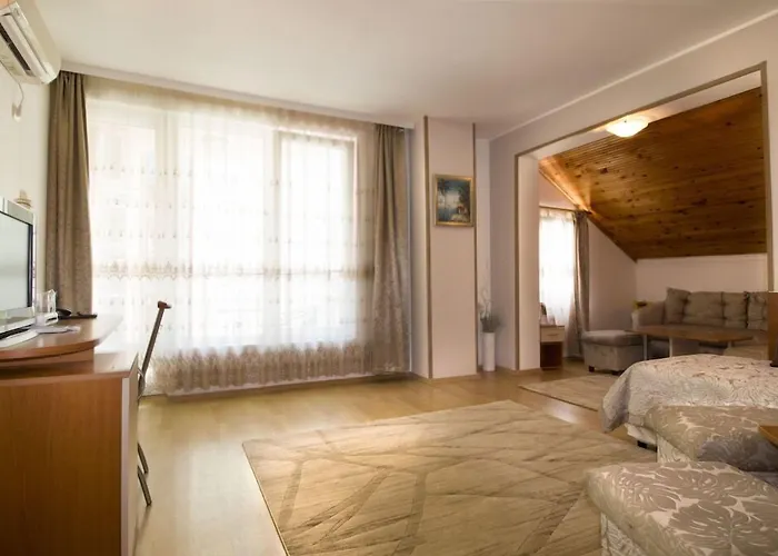 Tropics & Venera Hotel 3*