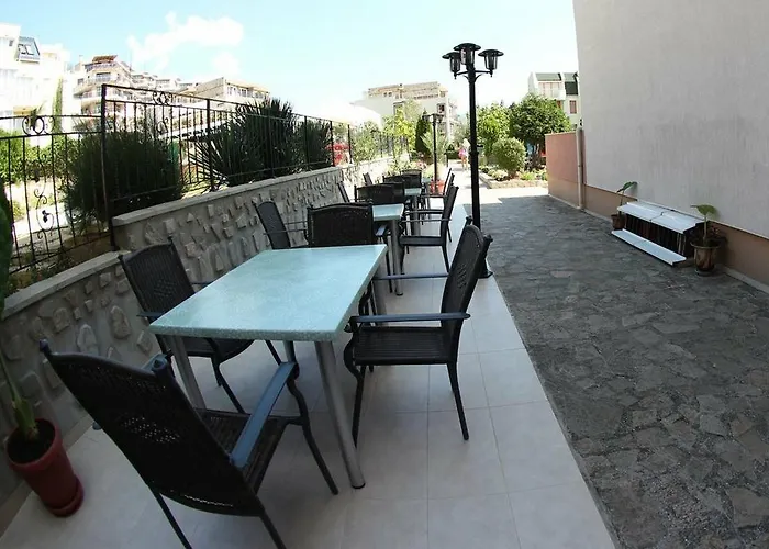 Tropics & Venera Hotel 3*